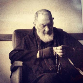 A True Story: The “Hail Mary” is a Powerful Prayer by Steve Ray on November 19, 2011 St-padre-pio-and-the-rosary